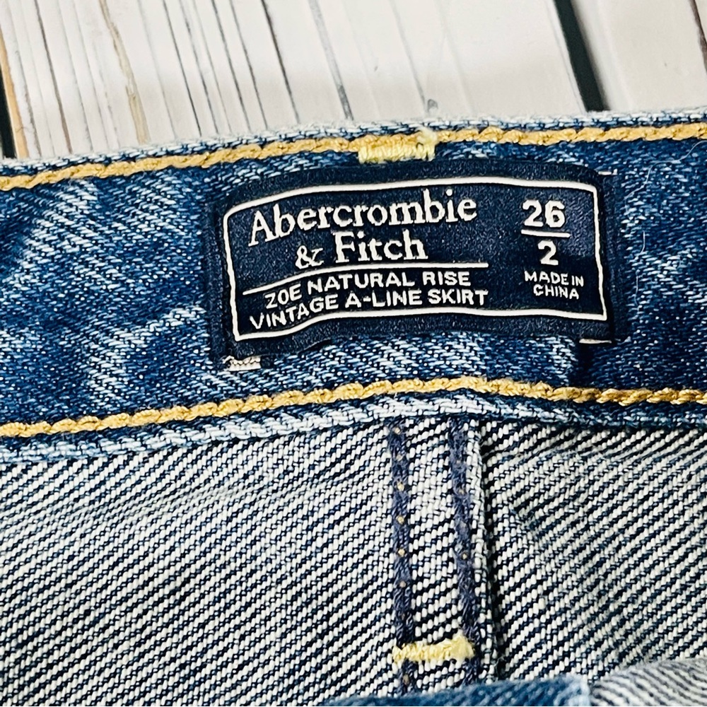 Abercrombie & Fitch Zoe Natural Hem Vintage A Line Denim Zip Up Skirt w/ Raw Hem - Picture 6 of 9